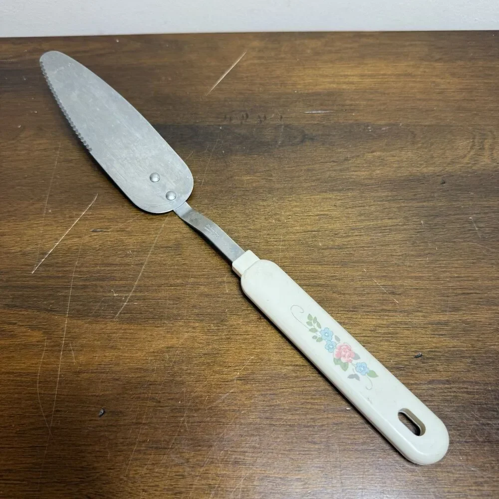 Vintage Robinson Stainless 12 Pie Server Serrated Spatula Floral Handle Cottage